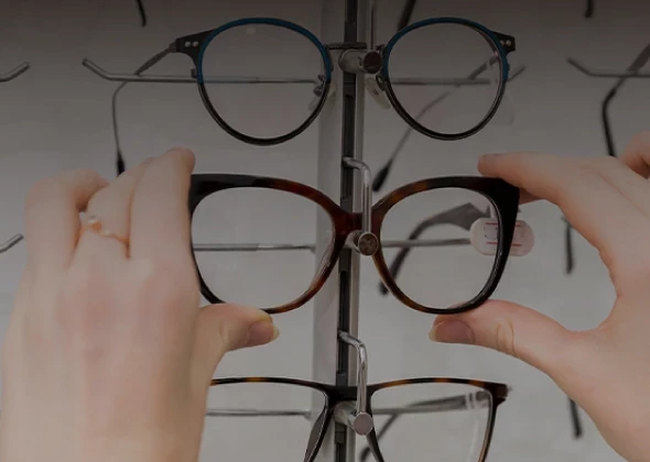 Как выбрать очки для круглого лица?