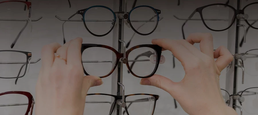 Как выбрать очки для круглого лица?